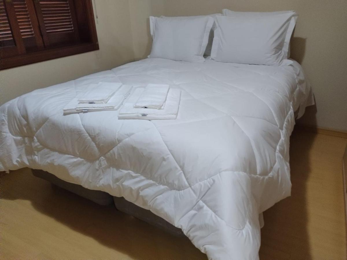 Apartamento Ensolarado No Centro De Gramado Appartement Buitenkant foto