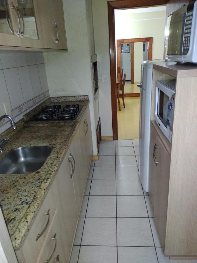Apartamento Ensolarado No Centro De Gramado Appartement Buitenkant foto